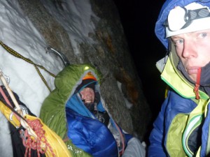 800px-winter-ascent-walker-spur-by-livingstone-and-Graham-2016-foto-tom-livingstone