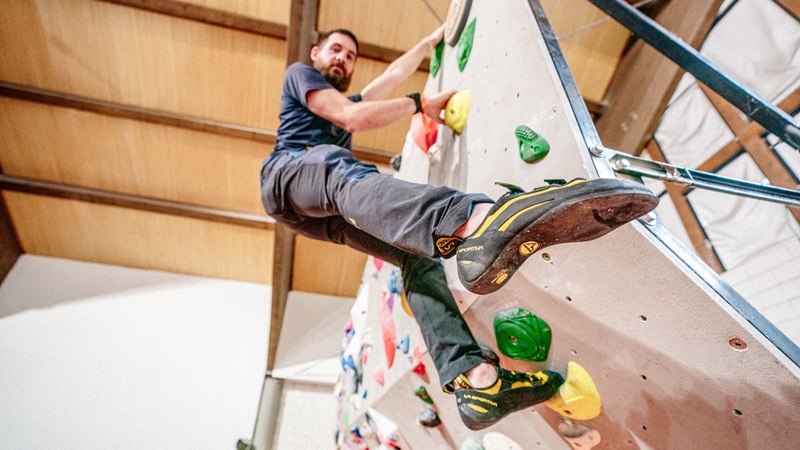 test climbing shoes